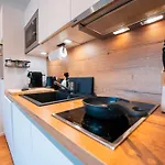 Inviting Flat Near Center & The Mosel River *