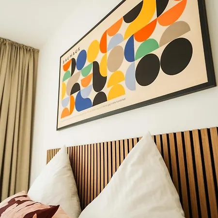 Inviting Flat Near Center & The Mosel River *