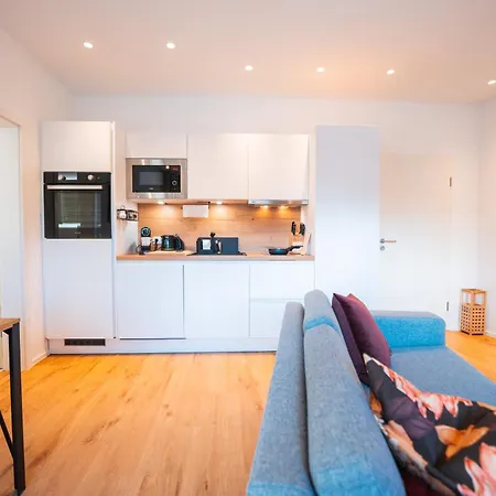 Inviting Flat Near Center & The Mosel River Coblence