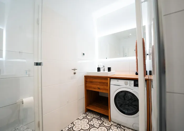 Inviting Flat Near Center & The Mosel River Apartment *